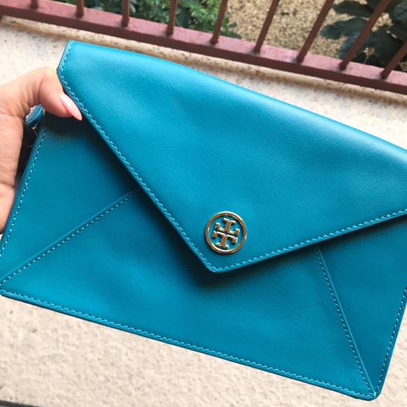 SOLD Tory Burch Aqua envelope clutch - Picture 6 of 8